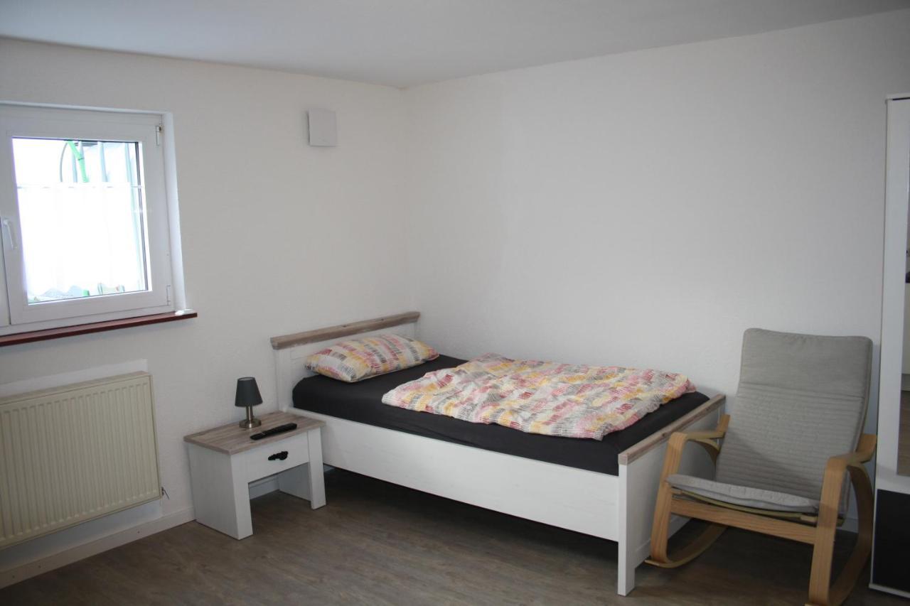 Schönes Zimmer mit Bad für Reisende Murg  Exterior foto